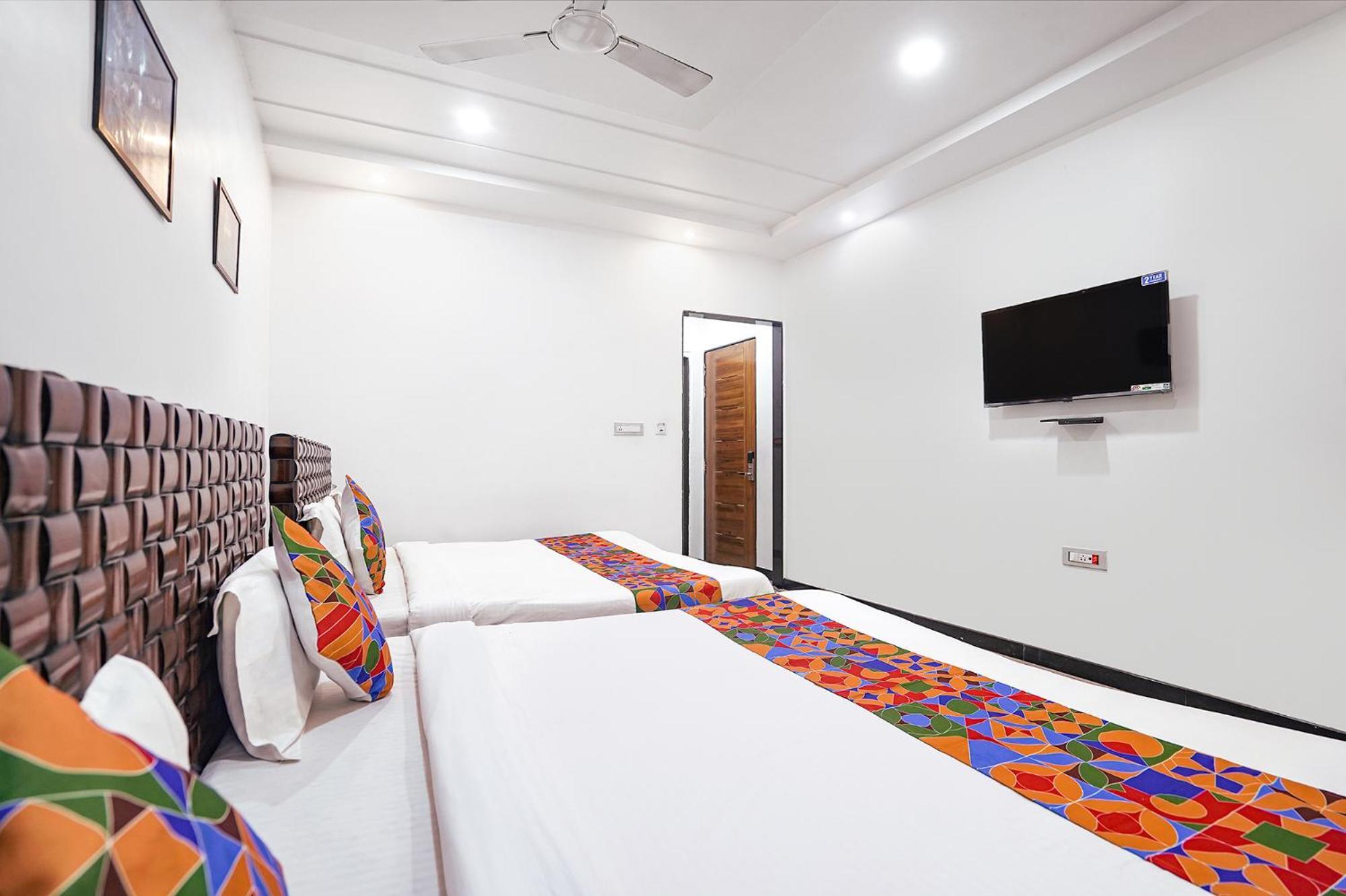 Fabhotel Villa De Benares エクステリア 写真