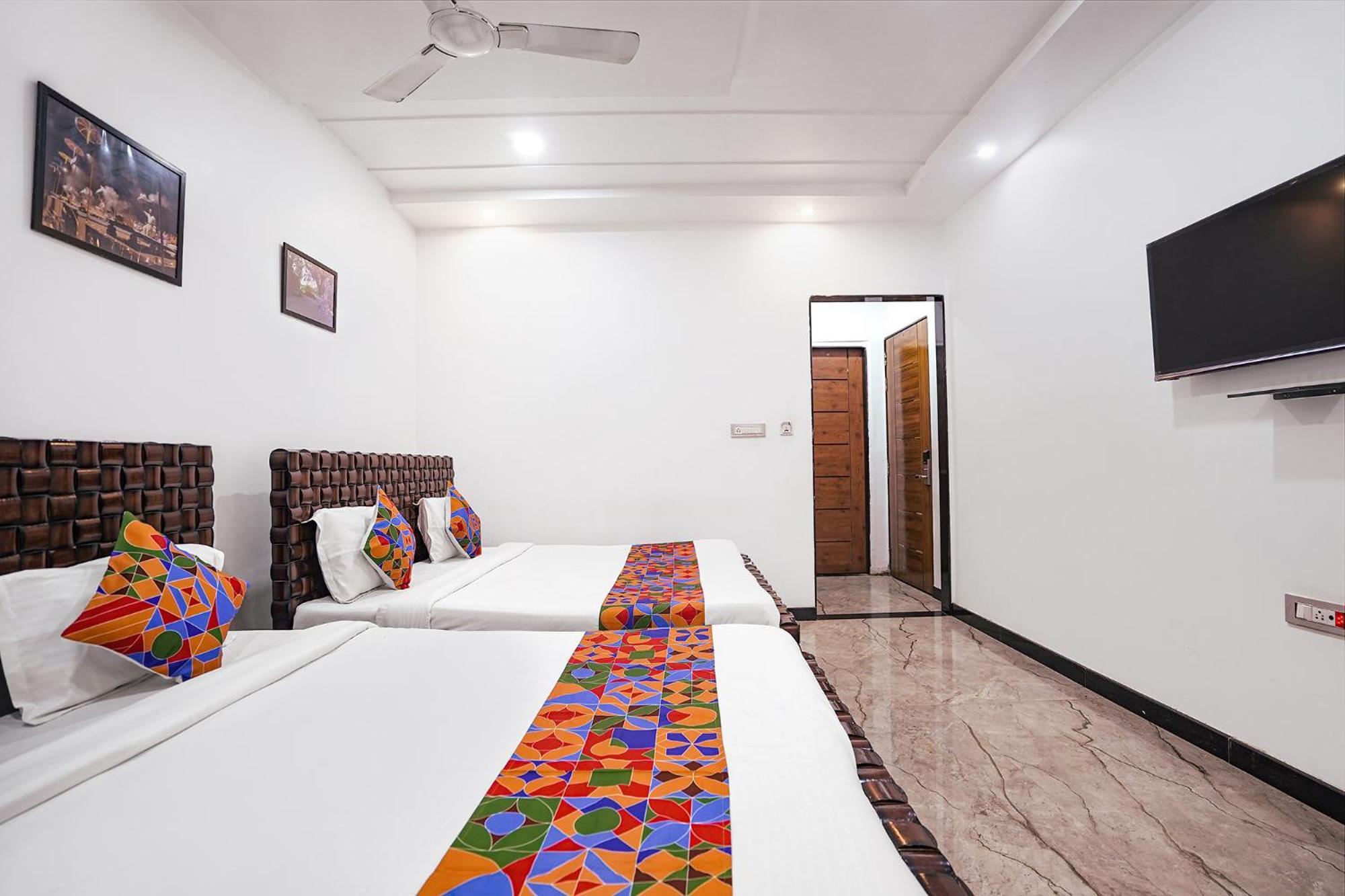 Fabhotel Villa De Benares エクステリア 写真