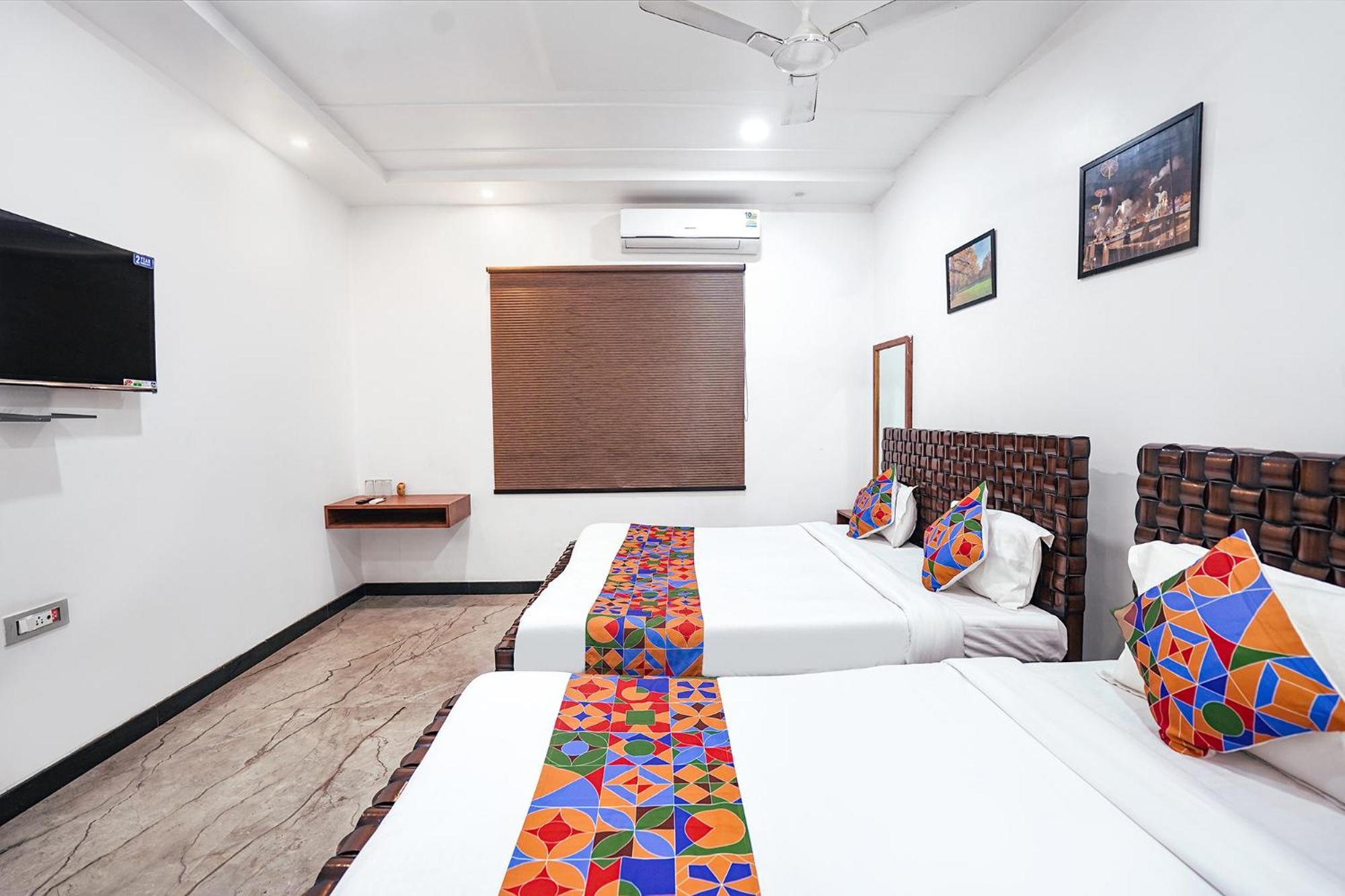 Fabhotel Villa De Benares エクステリア 写真