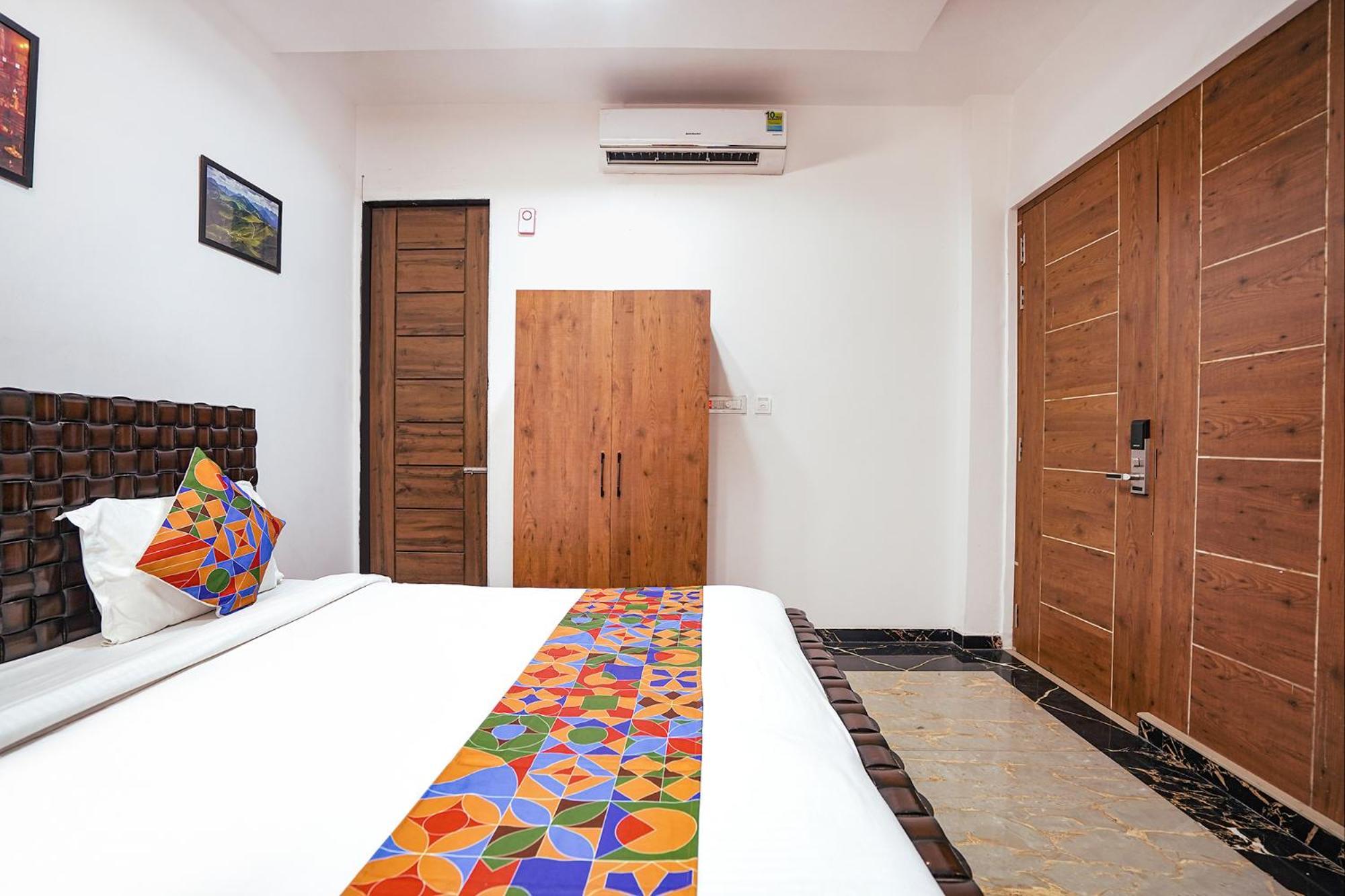 Fabhotel Villa De Benares エクステリア 写真