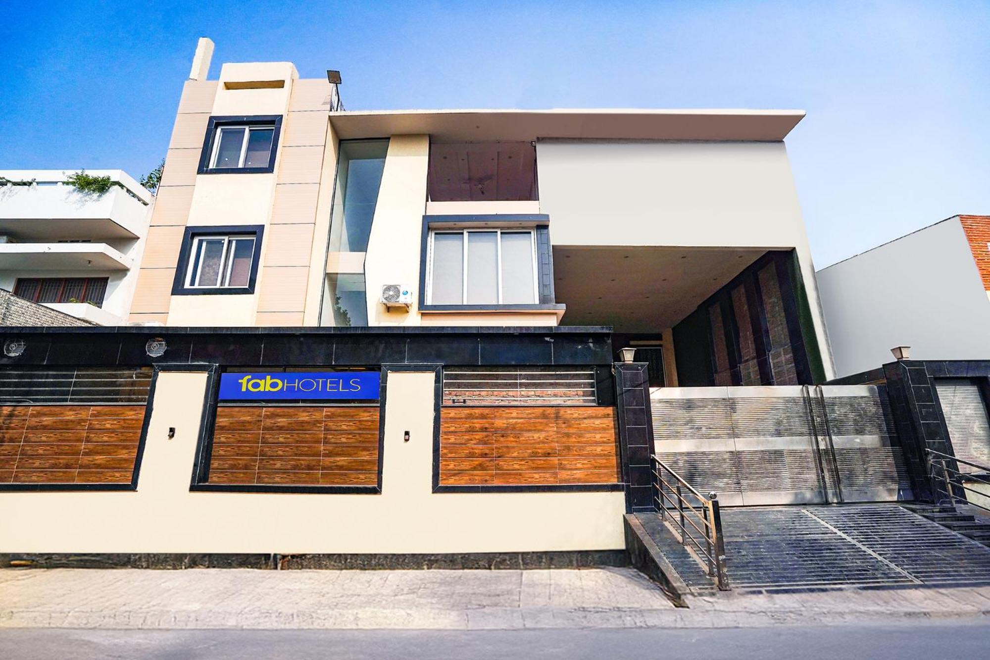 Fabhotel Villa De Benares エクステリア 写真