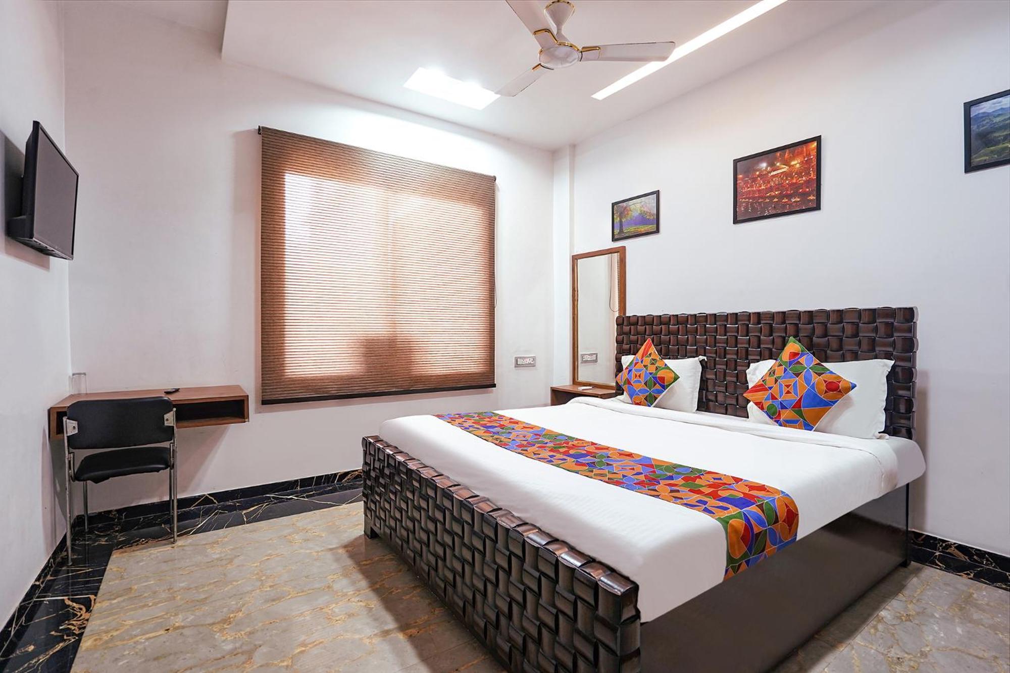 Fabhotel Villa De Benares エクステリア 写真