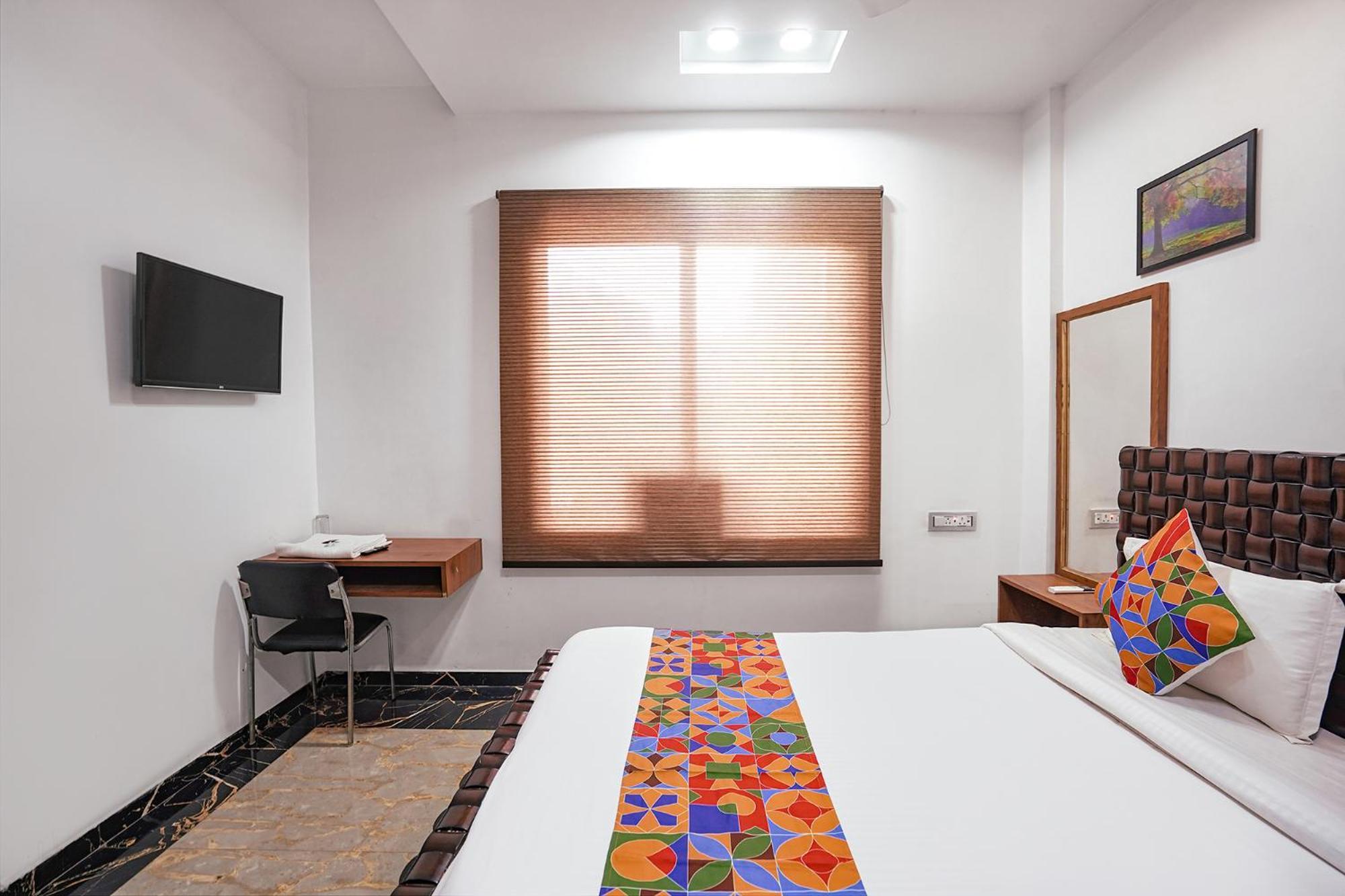 Fabhotel Villa De Benares エクステリア 写真