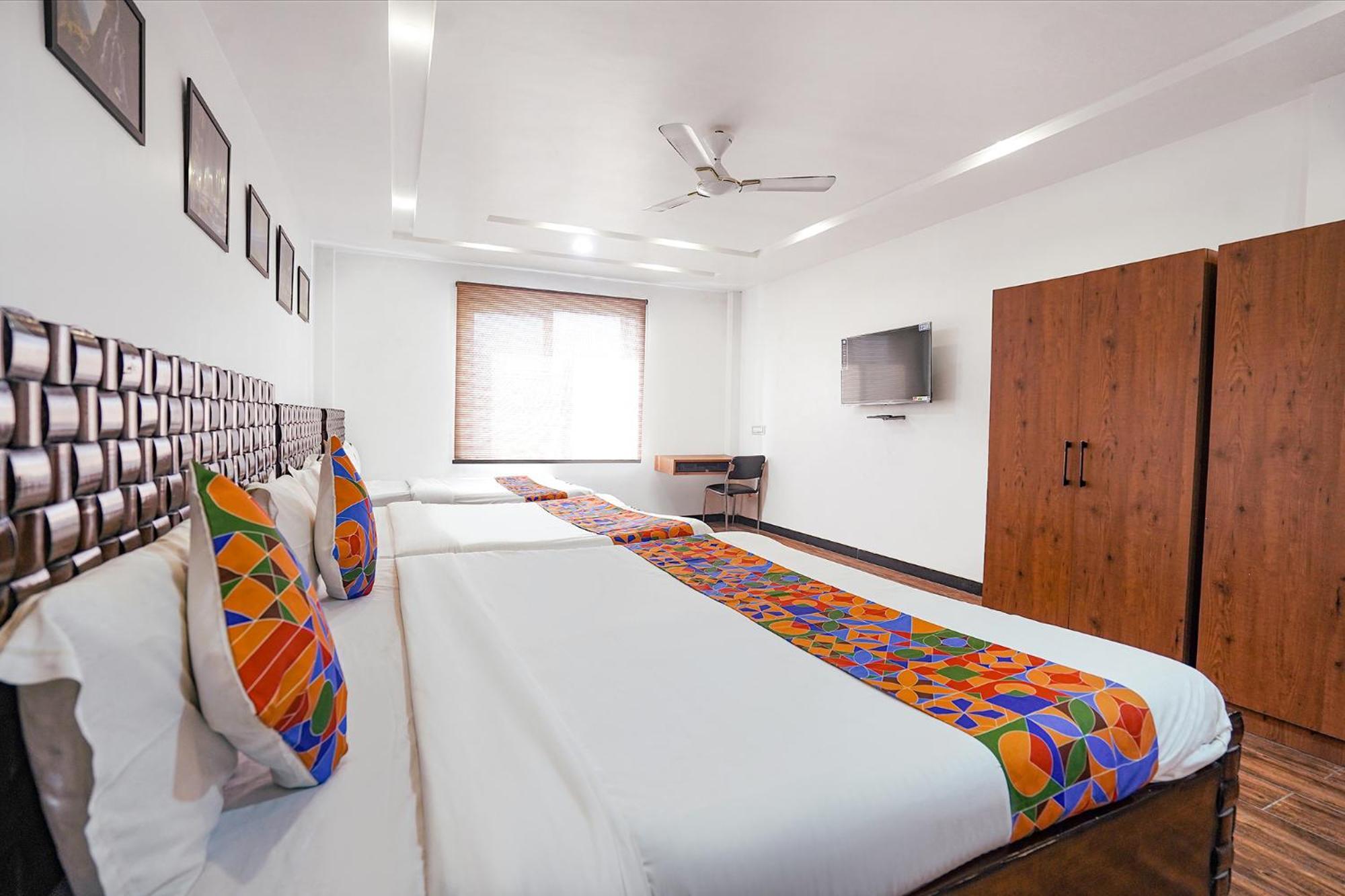 Fabhotel Villa De Benares エクステリア 写真