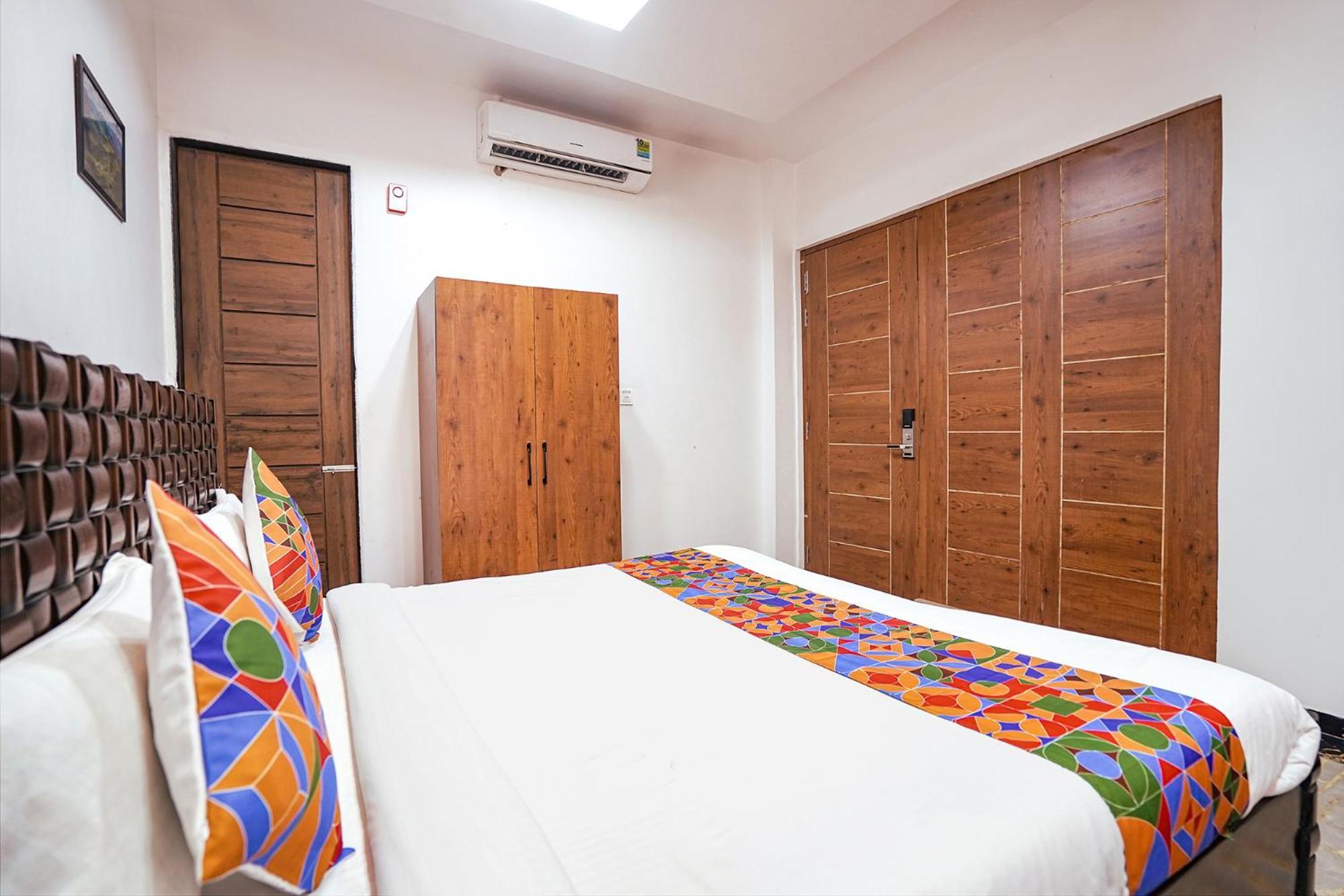 Fabhotel Villa De Benares エクステリア 写真